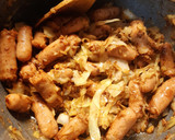 Foto del paso 3 de la receta: Salchichas con repollo frito