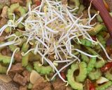 Foto langkah ke 4 dari resep Tumis Pare - Tidak Pahit.