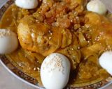 Une image de l'étape 5 de Tajine de poulet aux oignons et aux raisins secs 🍴.