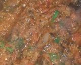 A picture of step 5 of Chatpaty Bahry karely with roti.