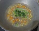 Foto langkah ke 4 dari resep Sup sayur bakso.