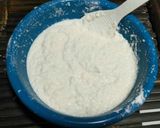 Foto langkah ke 3 dari resep Lapis Singkong Gulung.