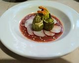 Foto del paso 7 de la receta: Calabacita rellena en salsa de chapulín