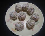 A picture of step 3 of Veg flower dumplings.