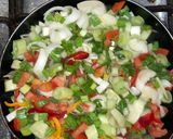 Foto del paso 11 de la receta: Pechuga Rellena con Papas Bravas