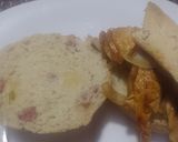 Foto del paso 3 de la receta: Panes saborizados con salame y queso