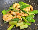 子樂辣醬爆香白蝦 (子樂ラー油香り爆炒エビ)的食譜步驟7照片
