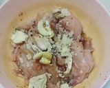 รูปขั้นตอนการทำที่ 1 ของ แกงจืดตำลึงไก่สับเต้าหู้ไข่