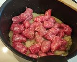 Foto del paso 2 de la receta Salteado de salchichas con calabacín y champiñones
