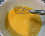 Foto del paso 4 de la receta: Tortilla de patatas y habitas baby