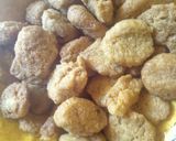 A picture of step 3 of Chin chin din rogo.