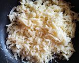 A picture of step 1 of Beef&chicken pizza.