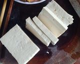 Hình bước làm 1 của món Đậu hũ chiên nhúng nước tương hành