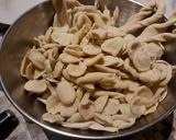 Foto del passaggio 4 della ricetta Pasta fresca con Ragù di verdure