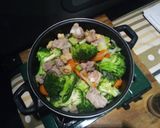 Foto del paso 4 de la receta: Pollo teriyaki con verduras