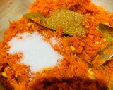 A picture of step 2 of Gajar Halwa.