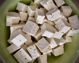 Foto del paso 5 de la receta: Poke de tofu caramelizado