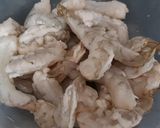 A picture of step 1 of Prawns tempura.