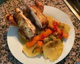 Foto del paso 5 de la receta: Pollos al horno con patatas y mix de pimientos