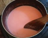 Foto langkah ke 5 dari resep K-Berry Bunhong Myeon Jar (Puding Bihun Strawberry).