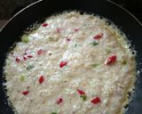 Foto langkah ke 3 dari resep Pizza nasi teflon Sederhana.