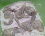 Foto langkah ke 4 dari resep Udang Goreng Tepung Krispi Tahan Lama.