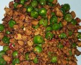 Foto langkah ke 6 dari resep Oseng Oncom Leunca Pedas.