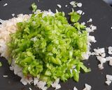 A picture of step 1 of Masala Chessy Pav.