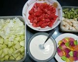Foto langkah ke 2 dari resep Salad Buah Yogurt.