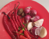 Foto langkah ke 1 dari resep Sambal oncom (bisa untuk isian comro, toping serabi, nasi tutug oncom).
