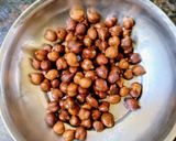 A picture of step 1 of Turai(Ridge gourd) Dry Curry.
