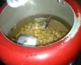 A picture of step 7 of Restourent style chole bhature.