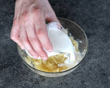 Foto del paso 2 de la receta: Bizcocho de plátano y caramelo