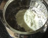 A picture of step 3 of Strawberry Peanuts Overnight Oats.