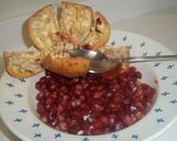 Foto del paso 8 de la receta: Como pelar o desgranar una granada