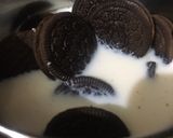 A picture of step 1 of Oreo kulfi.