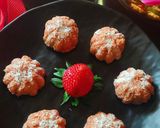 A picture of step 4 of Strawberry oats coconut soft bites.