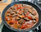 Une image de l'étape 8 de Bœuf aux tomates et gingembre.
