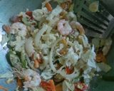 Foto langkah ke 3 dari resep Kwetiau Udang Goreng.