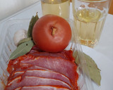 Foto del paso 1 de la receta: Llom adobat amb ceba i amb salsa vi blanc. Lomo adobado en salsa de vino blanco
