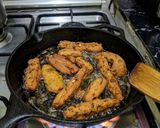Foto del paso 5 de la receta: Palitos de Salmón con Arroz y Tajadas de Plátano