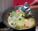 A picture of step 1 of Broccoli And Salmon With Eggs.