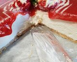 Foto del passaggio 6 della ricetta Cheesecake alla fragola