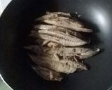 Foto langkah ke 2 dari resep Tongkol Suwir Pedas Manis.