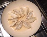 Foto langkah ke 8 dari resep 7. Kuotie - Gyoza.
