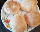 A picture of step 3 of Poori.