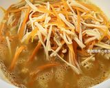 A picture of step 11 of Enoki Mushroom Omelette.