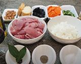 Foto del paso 1 de la receta Pavo guisado con ciruelas pasas