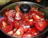 A picture of step 1 of Tomato sauce.