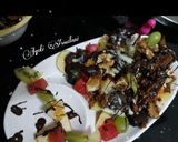 A picture of step 4 of Mix chocolate fruit salad.